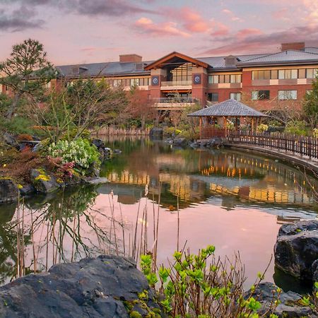 Best Western Premier Boulder Falls Inn Лебанон Екстериор снимка