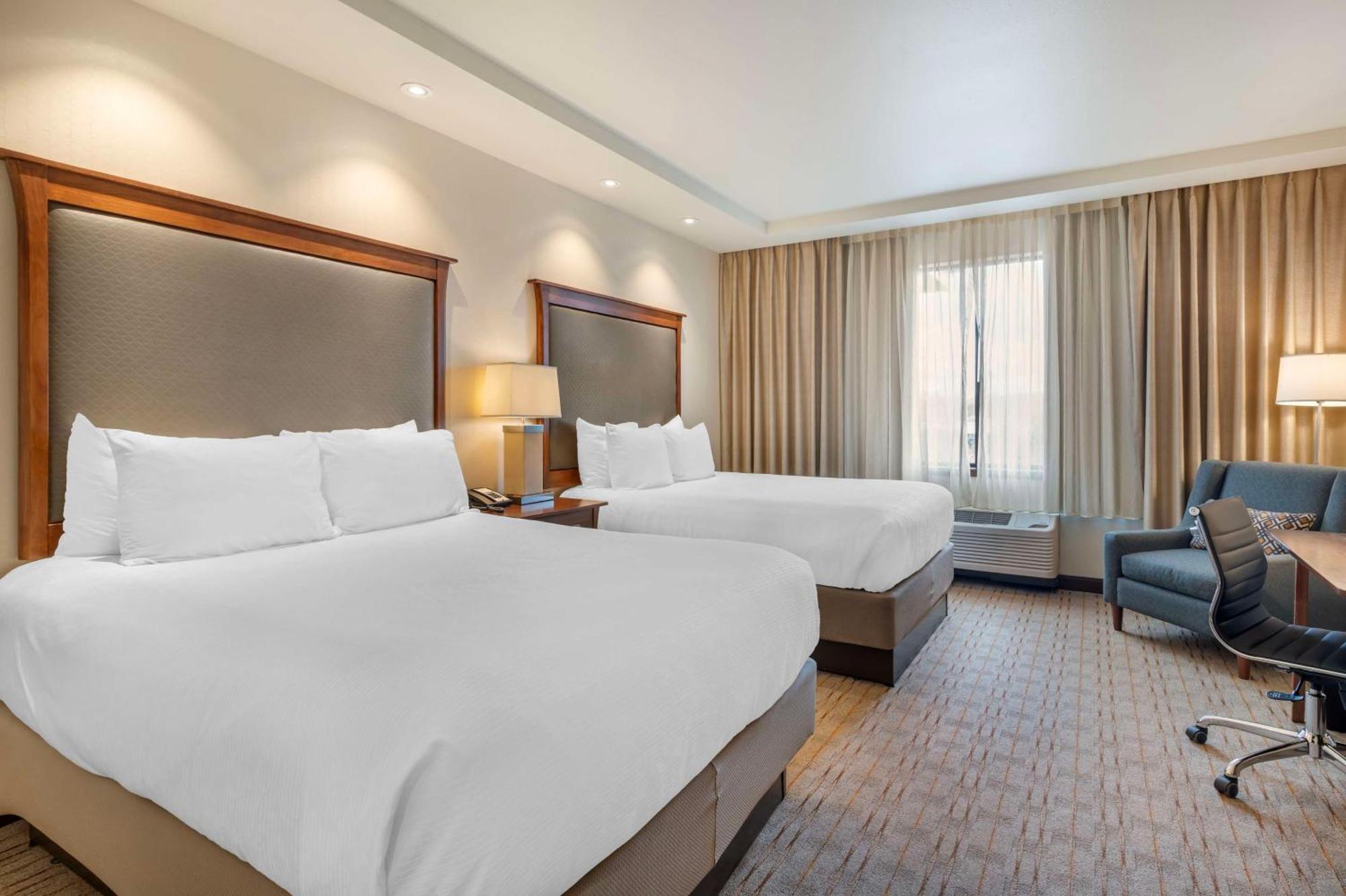 Best Western Premier Boulder Falls Inn Лебанон Екстериор снимка