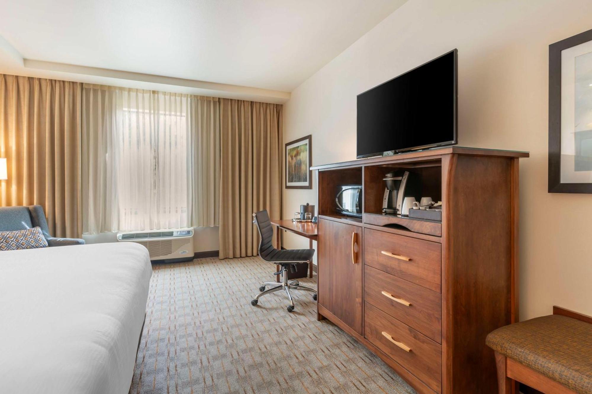Best Western Premier Boulder Falls Inn Лебанон Екстериор снимка