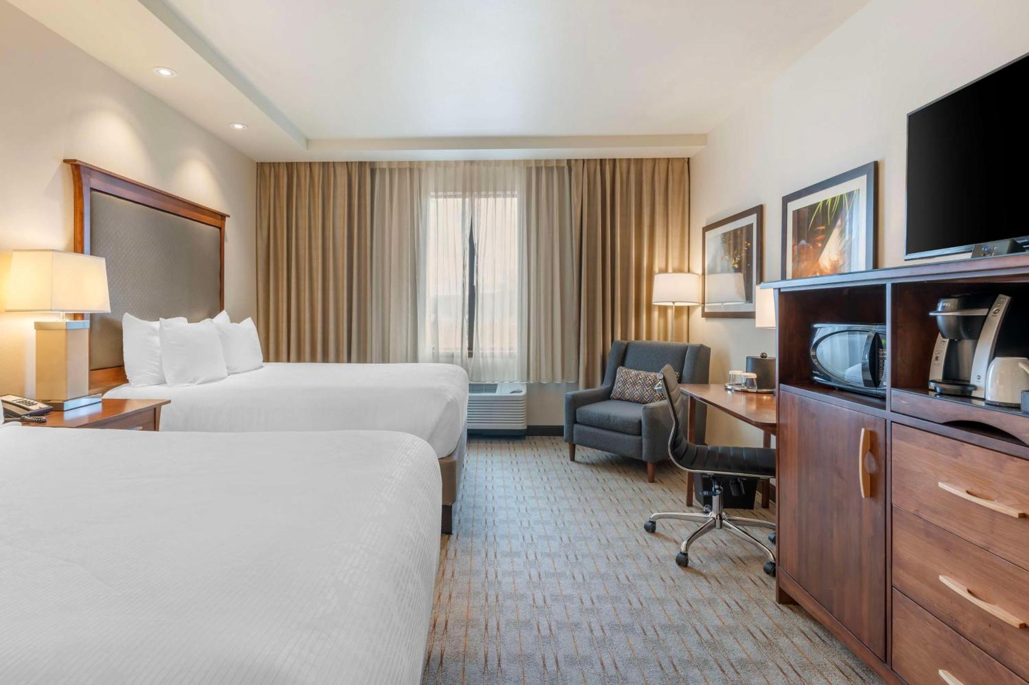 Best Western Premier Boulder Falls Inn Лебанон Екстериор снимка