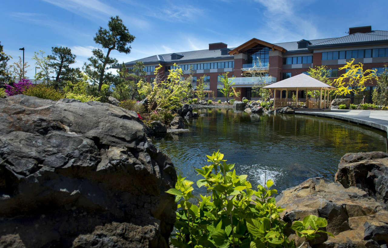Best Western Premier Boulder Falls Inn Лебанон Екстериор снимка
